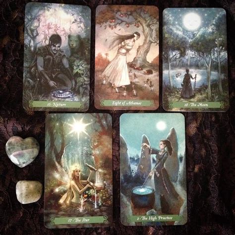 Exploring the connection between green witchcraft and the tarot